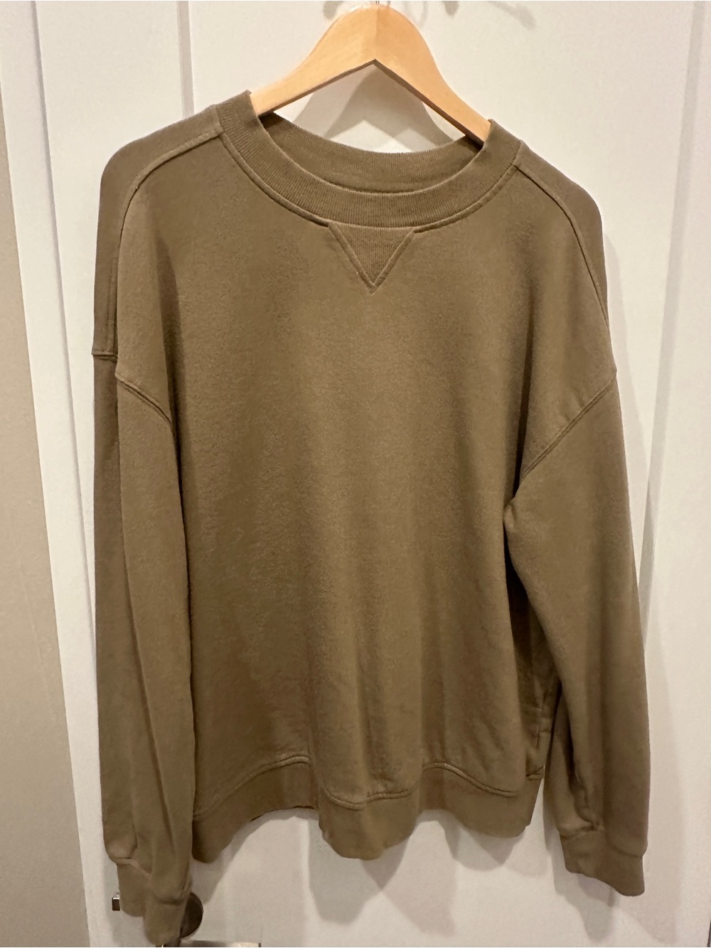 Goodfellow & Co Olive Green Crewneck Sweatshirt